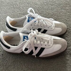 Adidas Men's White and Black Sneakers